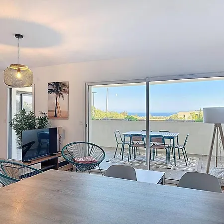 Dans Neuve Avec Piscine Appartement Calvi (Corsica)